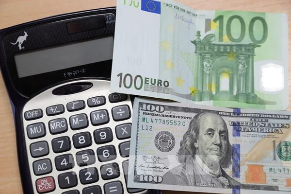 Đồng euro phục hồi sau khi để “thủng” mức ngang giá với đồng USD