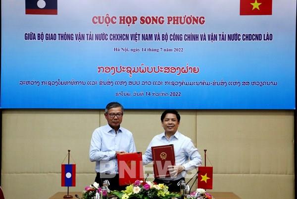 Việt Nam - Lào thúc đẩy hợp tác trong lĩnh vực giao thông vận tải