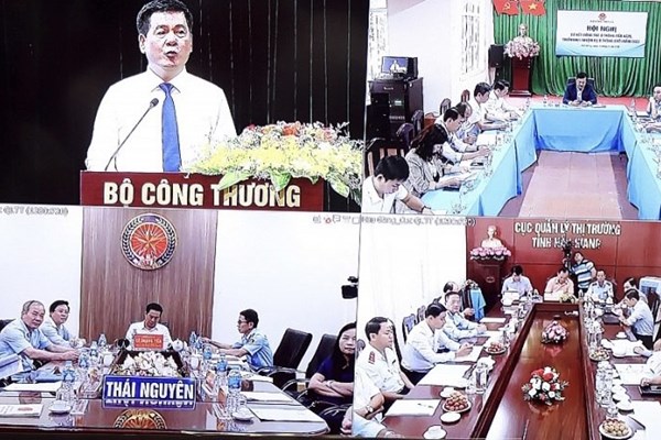 Bộ Công Thương sẽ theo dõi tiến độ nhập khẩu xăng dầu để điều hành