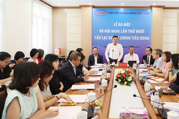 Thành lập Câu lạc bộ Tài chính tiêu dùng 