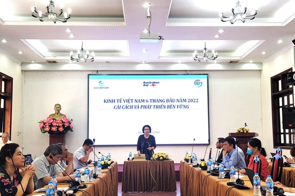 CIEM dự báo 2 kịch bản tăng trưởng kinh tế Việt Nam 2022
