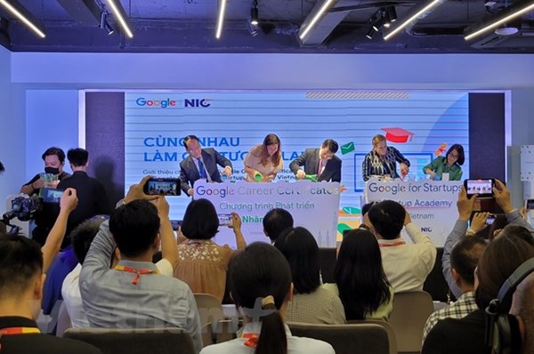 Google hỗ trợ thúc đẩy chuyển đổi số tại Việt Nam