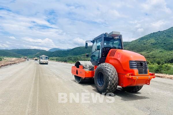 Giá vật liệu tăng phi mã, 20 nhà thầu cao tốc Bắc-Nam kiến nghị tháo gỡ khó khăn