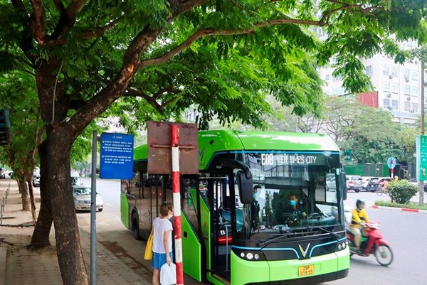 Hà Nội sẽ có tuyến buýt điện E10 đến sân bay Nội Bài