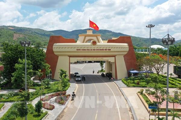 Việt Nam-Lào hướng tới quan hệ thương mại hiệu quả bền vững