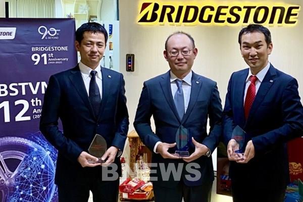 Bridgestone Việt Nam nhận giải thưởng chất lượng lốp ô tô 5 năm liên tiếp