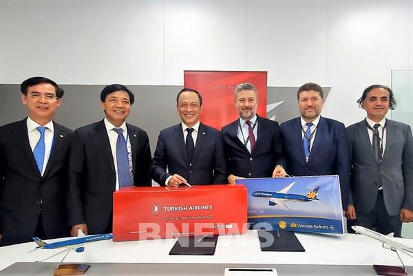 Vietnam Airlines và Turkish Airlines ký kết thỏa thuận hợp tác