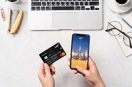 Giao dịch thanh toán không dùng tiền mặt tăng hơn 51%