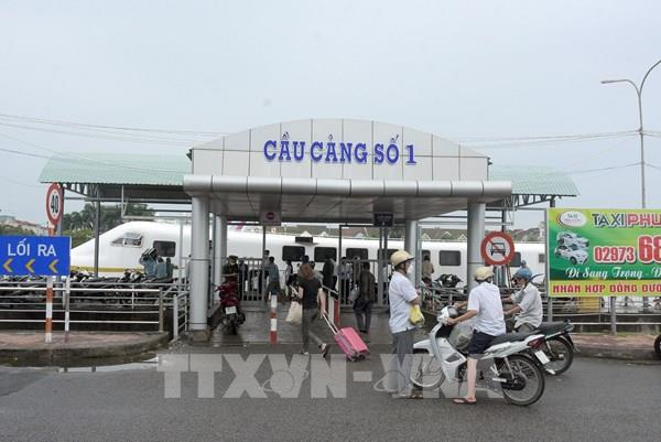 Kiên Giang tạm ngưng hoạt động các tuyến tàu, phà ra đảo