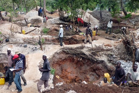 Nigeria cân nhắc ngừng hoạt động khai mỏ vì an ninh bất ổn