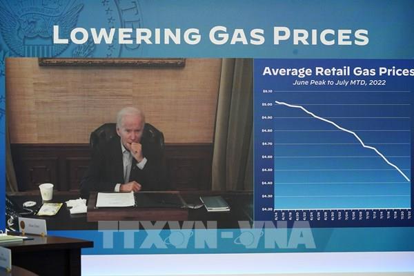 Sức khỏe của Tổng thống Mỹ cải thiện tích cực sau khi mắc COVID-19