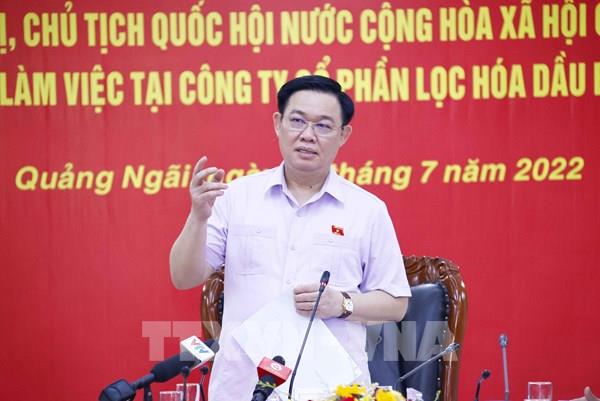 Chủ tịch Quốc hội Vương Đình Huệ làm việc tại Công ty cổ phần lọc hoá dầu Bình Sơn