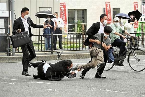 Nhật Bản giám định sức khỏe tâm thần của nghi phạm sát hại ông Shinzo Abe