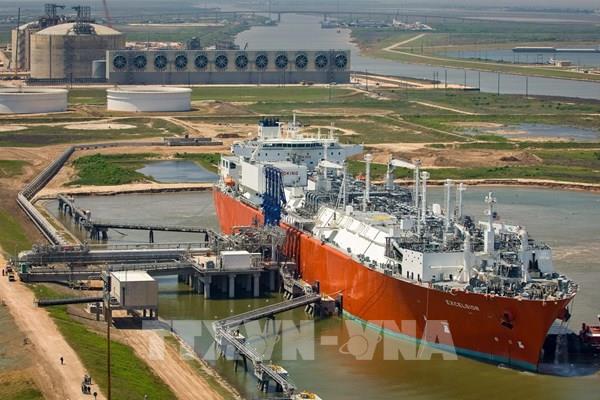 Xuất khẩu LNG toàn cầu rơi xuống mức thấp nhất trong 6 tháng