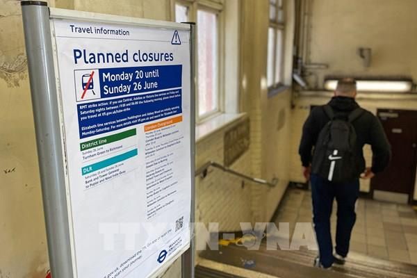 Đường sắt Anh lại tắc nghẽn do cuộc đình công mới