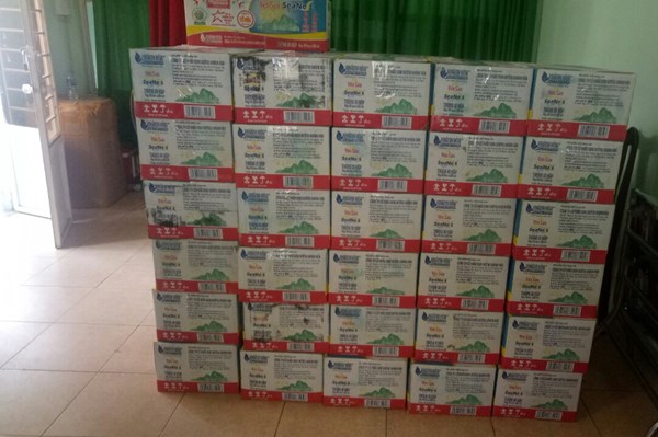 Phát hiện gần 3.000 lon nước yến sào giả