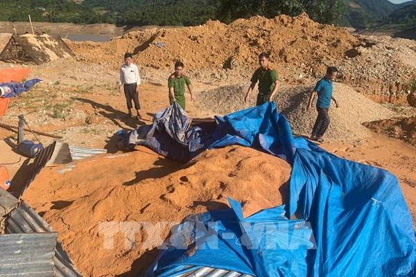 Nghi vấn núp bóng vườn ươm quế giống để khai thác, chế biến khoáng sản