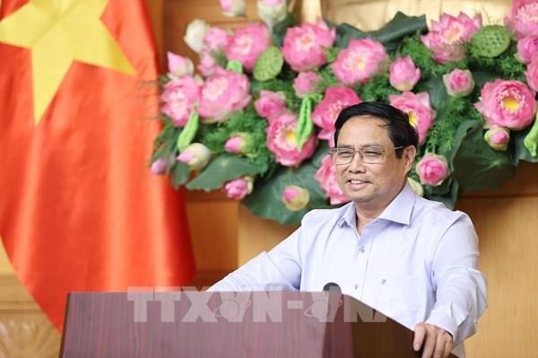 Thủ tướng họp với các chuyên gia về ổn định kinh tế vĩ mô và kiểm soát lạm phát