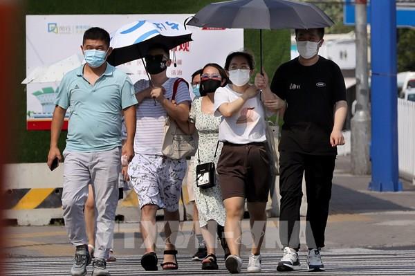 Trung Quốc gia hạn cảnh báo màu vàng về nắng nóng