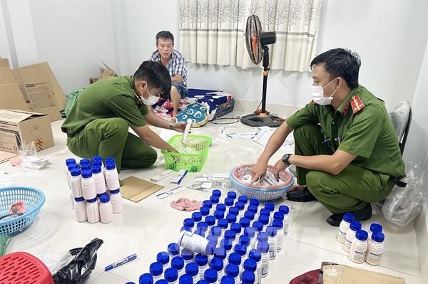 An Giang khởi tố đối tượng sản xuất, buôn bán thuốc bảo vệ thực vật giả