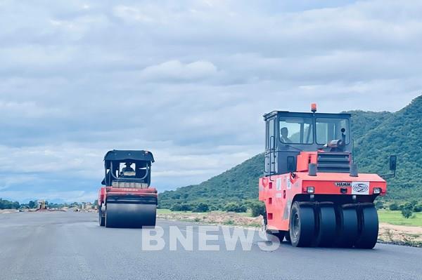Bão giá và thời tiết mưa nhiều đang “cản” tiến độ cao tốc Bắc - Nam