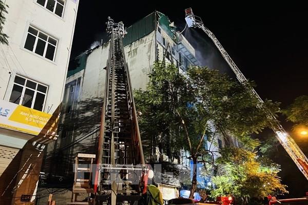 Thành ủy Hà Nội chỉ đạo khắc phục hậu quả vụ cháy tại quận Cầu Giấy