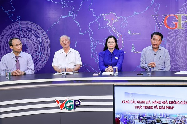 Nguyên nhân nào dẫn đến giá hàng hóa tăng nhanh, giảm chậm?