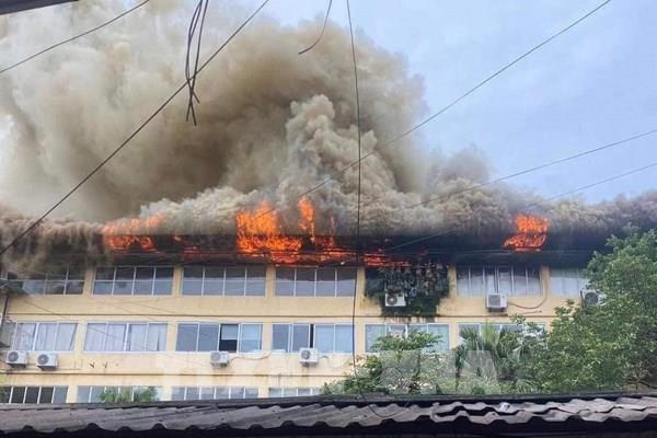 Hà Nội: Cháy lớn tại 109 Trường Chinh, Thanh Xuân
