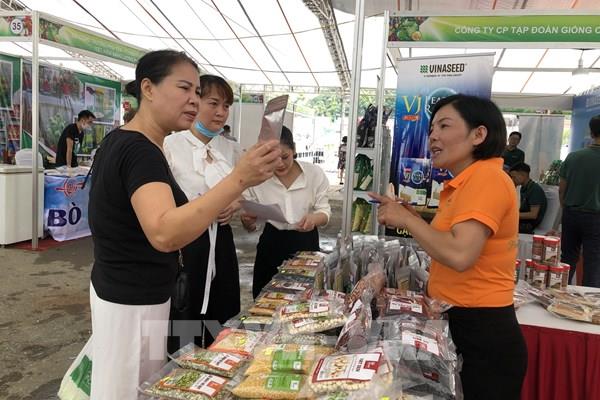 Khai mạc Hội chợ kết nối nông sản thực phẩm an toàn cung ứng cho các chợ