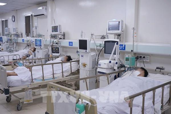 Dừng lưu thông và truy xuất tận cùng nguồn gốc sản phẩm rượu nghi ngờ gây ngộ độc