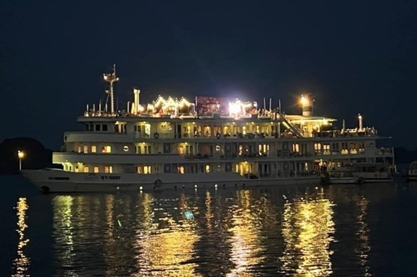 Tạm dừng xét tặng danh hiệu Thầy thuốc Nhân dân đối với nguyên Giám đốc CDC Quảng Ninh