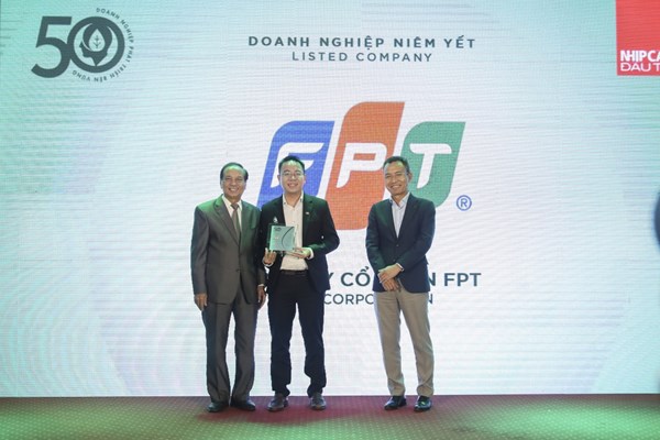 FPT vào danh sách doanh nghiệp phát triển bền vững 2022
