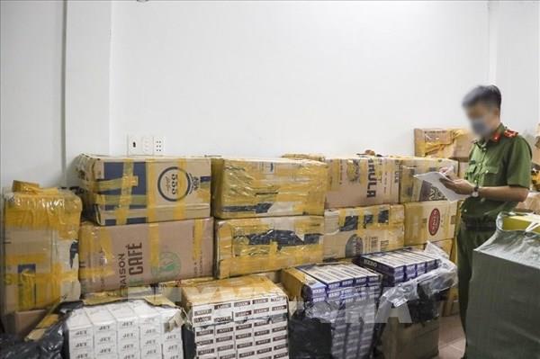 Phá đường dây mua bán thuốc lá lậu quy mô lớn ở nhiều tỉnh phía Nam