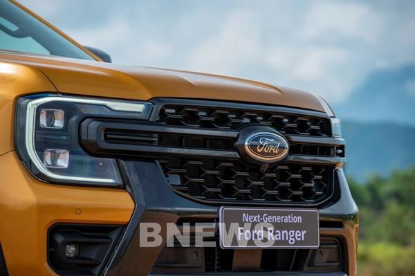 Ford Ranger Thế Hệ Mới sắp ra mắt có 6 phiên bản, giá bán từ 659 triệu đồng