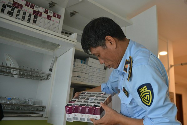 Phát hiện kho thuốc tây bất hợp pháp tại căn hộ chung cư cao cấp
