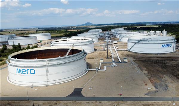 Nguồn cung dầu thô qua tuyến Druzhba tới CH Séc sắp được nối lại
