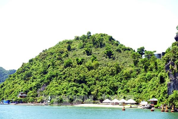 Những dự án triệu đô “đắp chiếu” trên vịnh Hạ Long