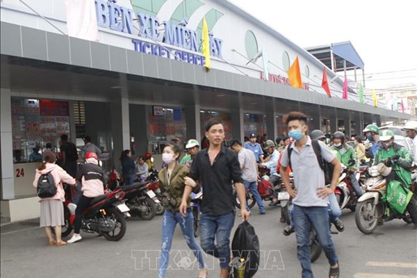 Các bến xe tại Tp. Hồ Chí Minh vẫn còn nhiều vé phục vụ người dân