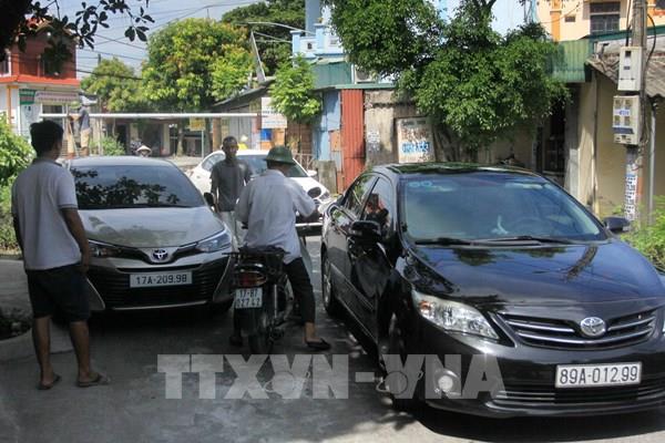 Thái Bình: Trạm thu phí BOT Thanh Nê ùn tắc, nhiều phương tiện chọn lối đi tắt