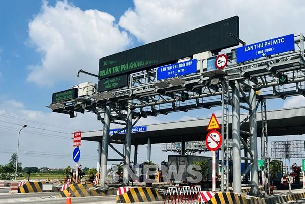 Nghiên cứu chế tài xử lý xe không đăng ký ETC tiến tới bỏ barrie tại các trạm thu phí