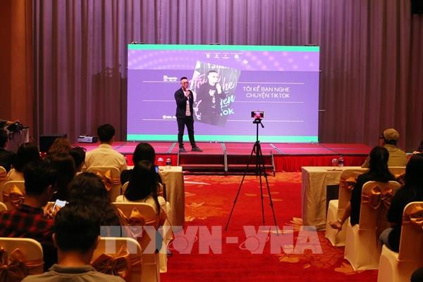 Đẩy mạnh quảng bá du lịch Đà Nẵng trên mạng xã hội