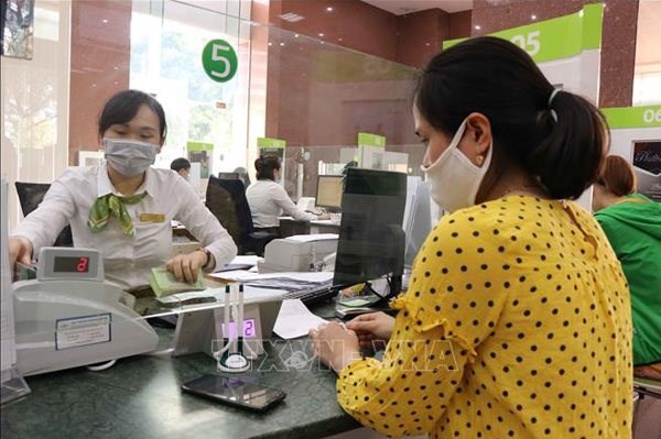 Bổ sung quy định khách hàng được vay ngân hàng này để trả nợ ngân hàng khác
