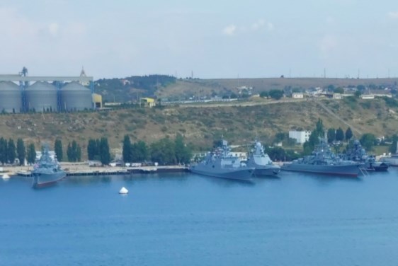 Máy bay không người lái vẫn tấn công trụ sở hạm đội Biển Đen của Nga