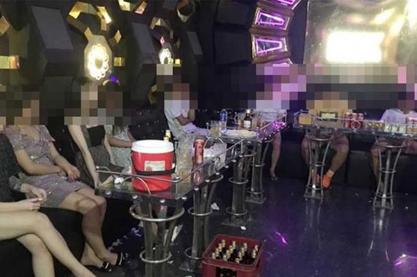 Đột kích quán Karaoke hoạt động chui phát hiện nhiều đối tượng sử dụng ma túy