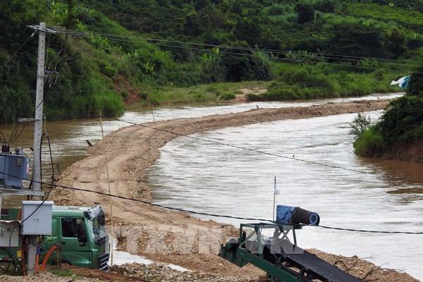 Kon Tum: Chỉ đạo kiểm tra, xử lý sai phạm tại mỏ cát ở xã Đăk Pxi