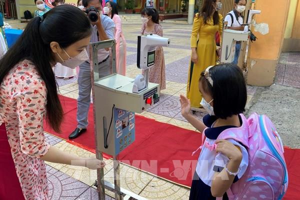 Hơn 1,6 triệu học sinh Thành phố Hồ Chí Minh tựu trường