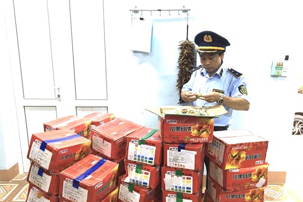 Phát hiện trên 5.700 chiếc bánh trung thu nhập lậu