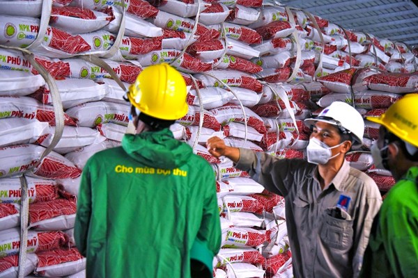 Chương trình “Nhà nông Phú Mỹ”: Đưa kỹ thuật canh tác tới bà con nông dân