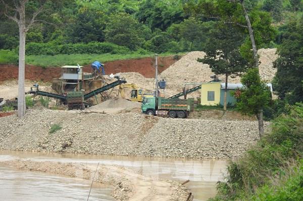 Kon Tum khắc phục sai phạm tại mỏ cát ở xã Đăk Pxi