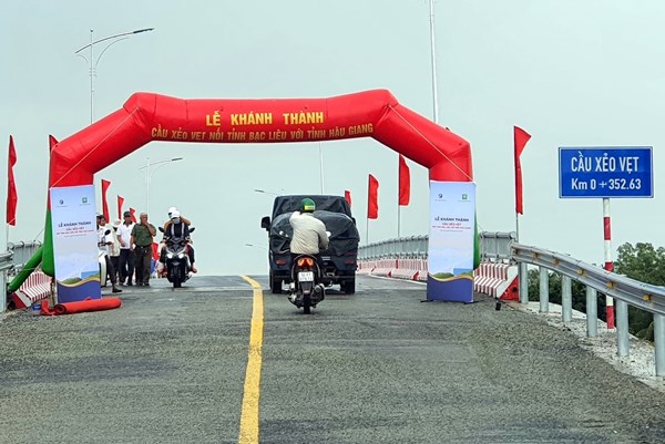 Khánh thành cầu Xẻo Vẹt, nối hai tỉnh Bạc Liêu và Hậu Giang